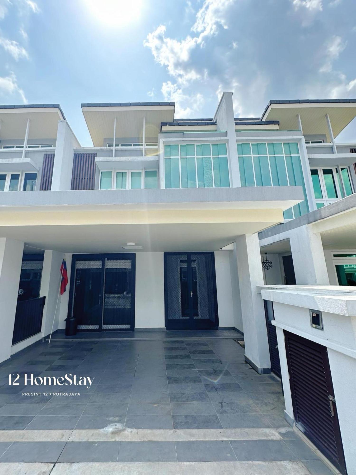 P12 Homestay Putrajaya Esterno foto